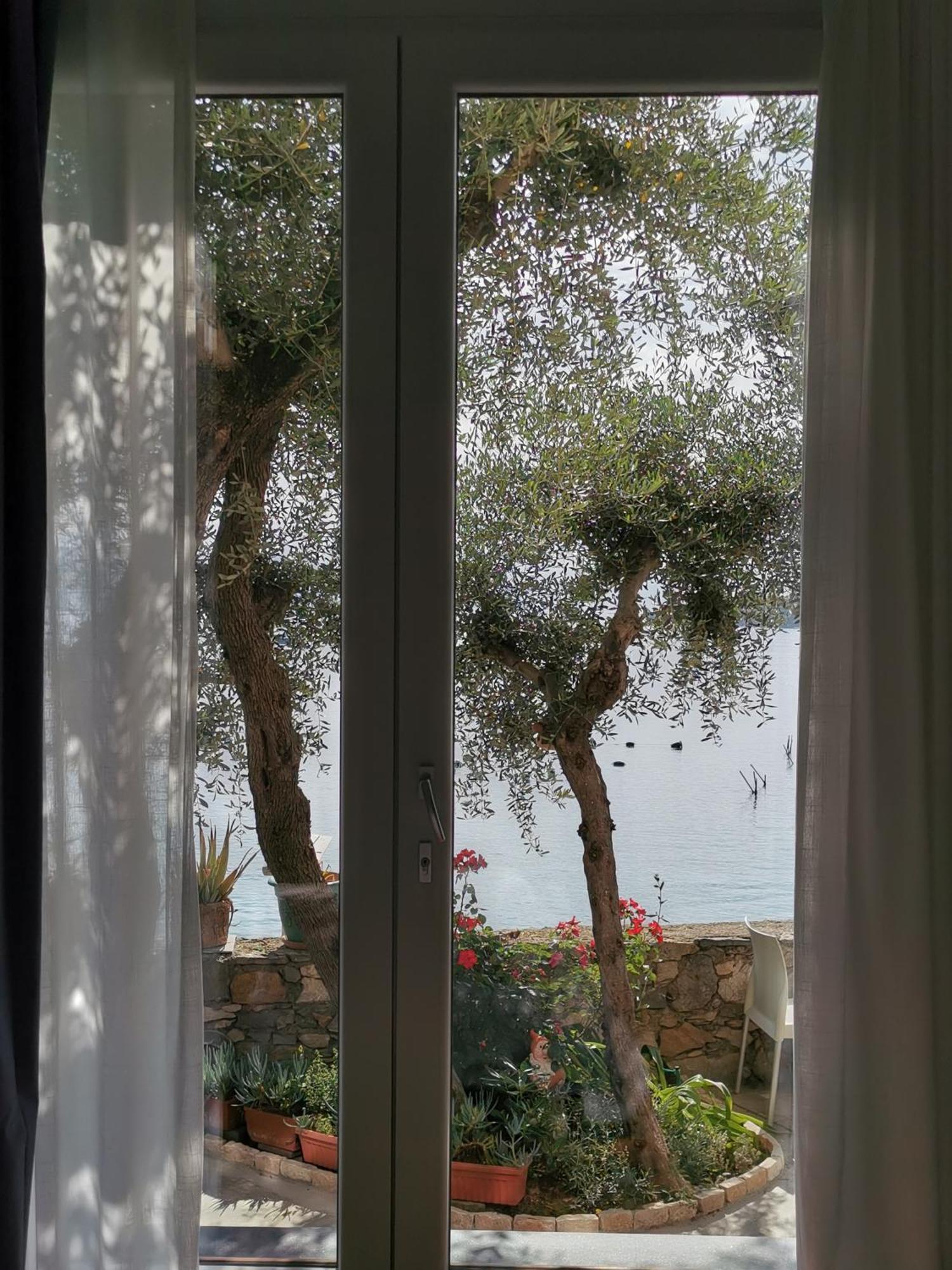 B&B La Palafitta Πόρτο Βένερε Εξωτερικό φωτογραφία