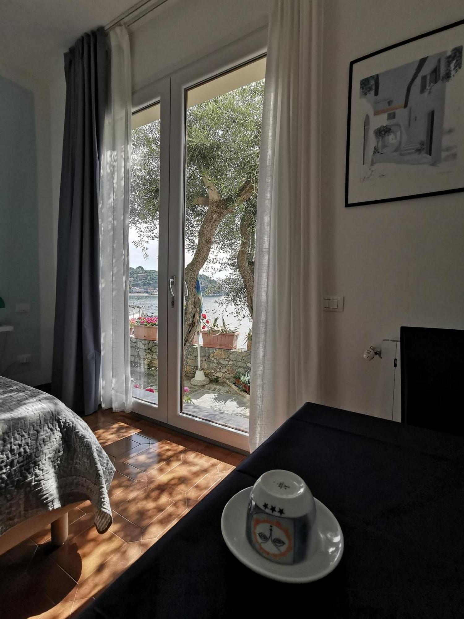 B&B La Palafitta Πόρτο Βένερε Εξωτερικό φωτογραφία