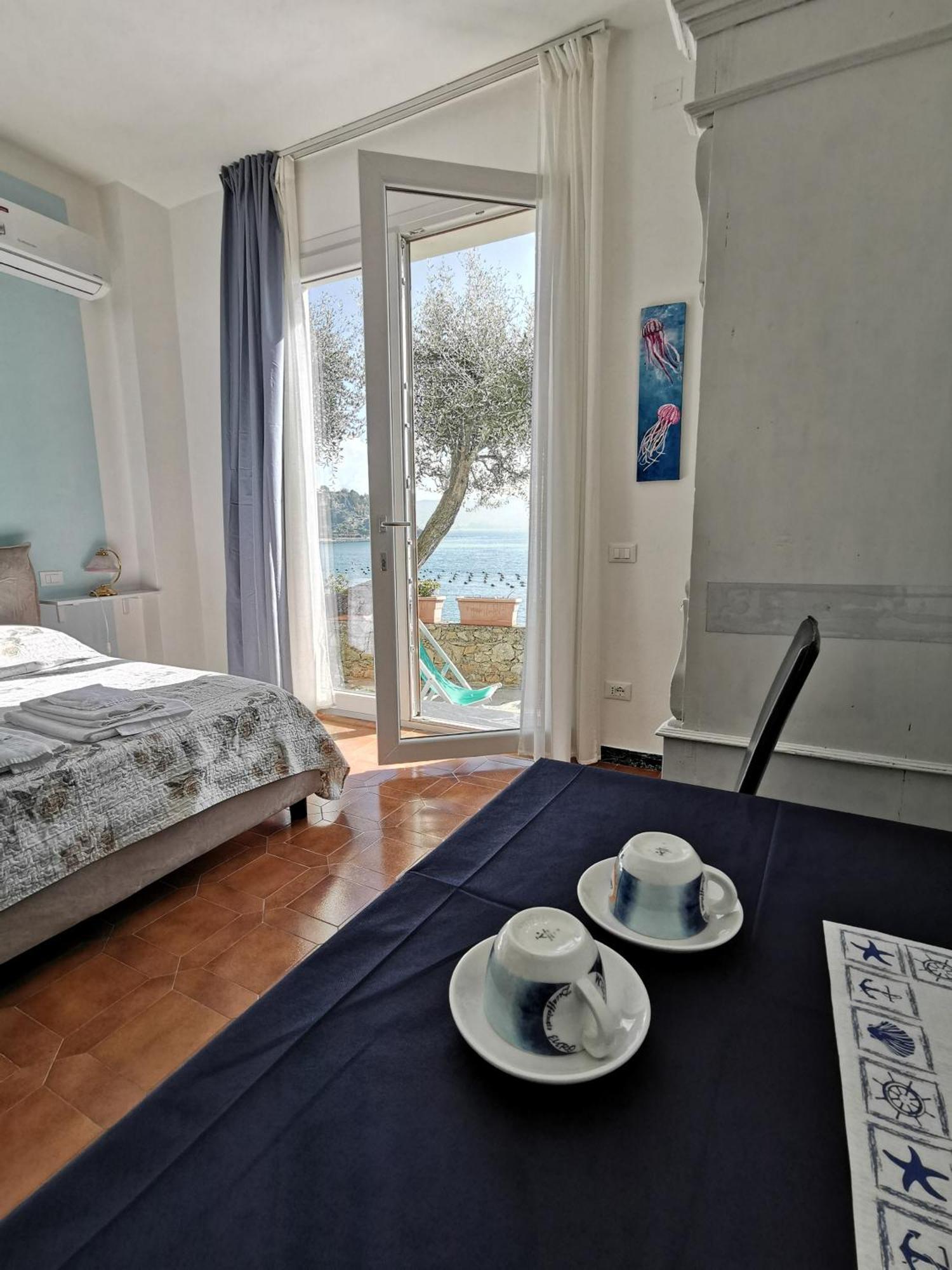 B&B La Palafitta Πόρτο Βένερε Εξωτερικό φωτογραφία